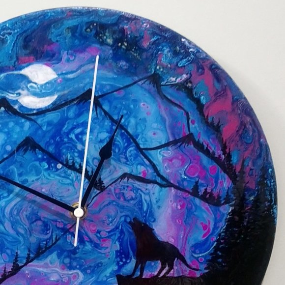 Hand Crafted Vinyl Record Painted Clock Wolf Wall Art Cerulean Blue Magenta - Picture 5 of 5